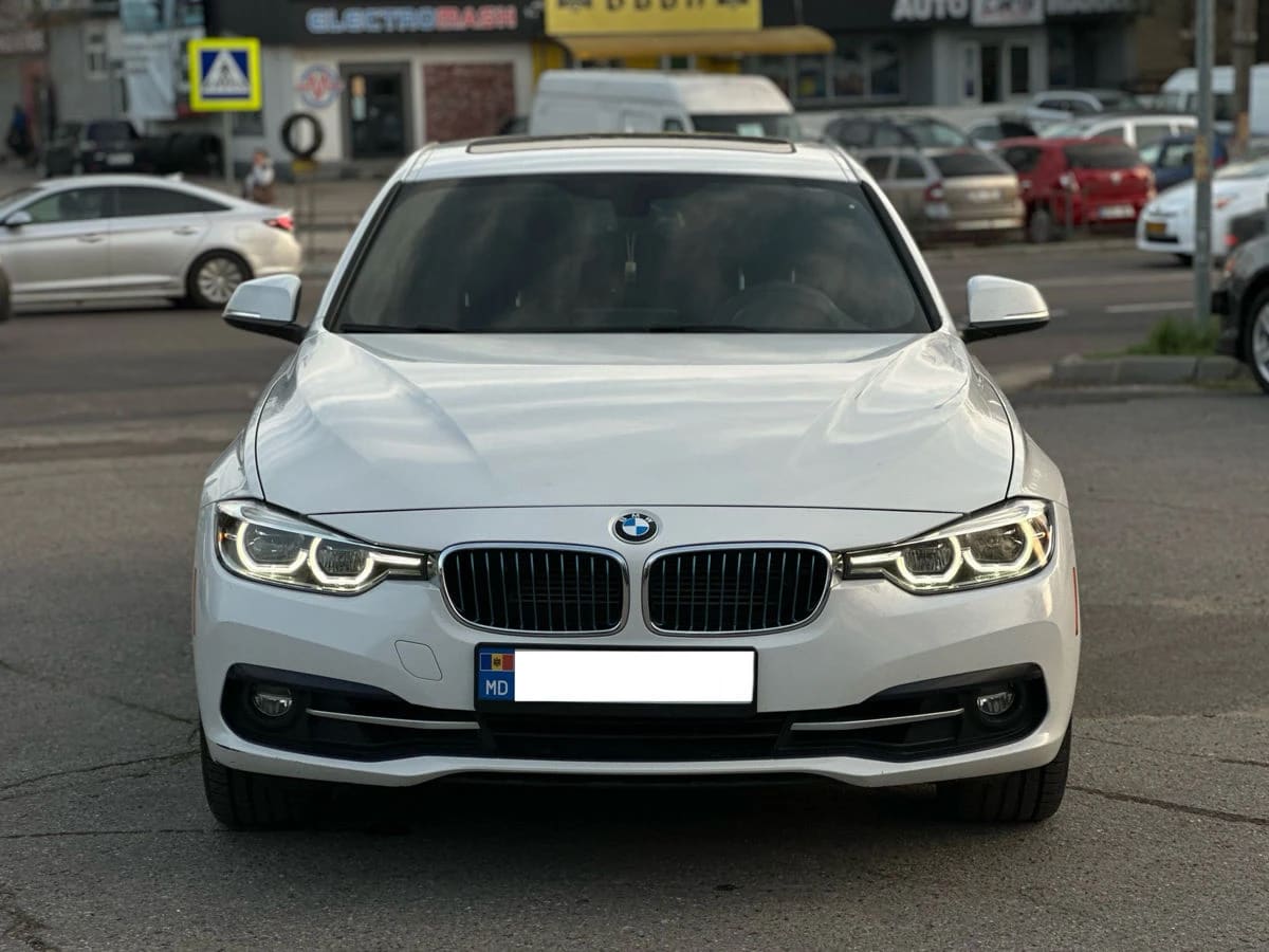 BMW 330