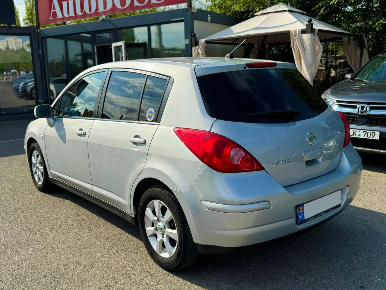 Nissan Tiida