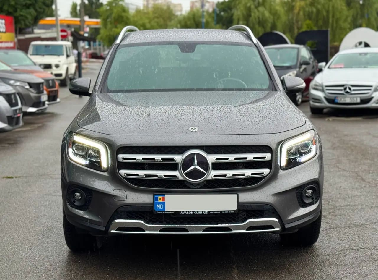 Mercedes-Benz GLB 200