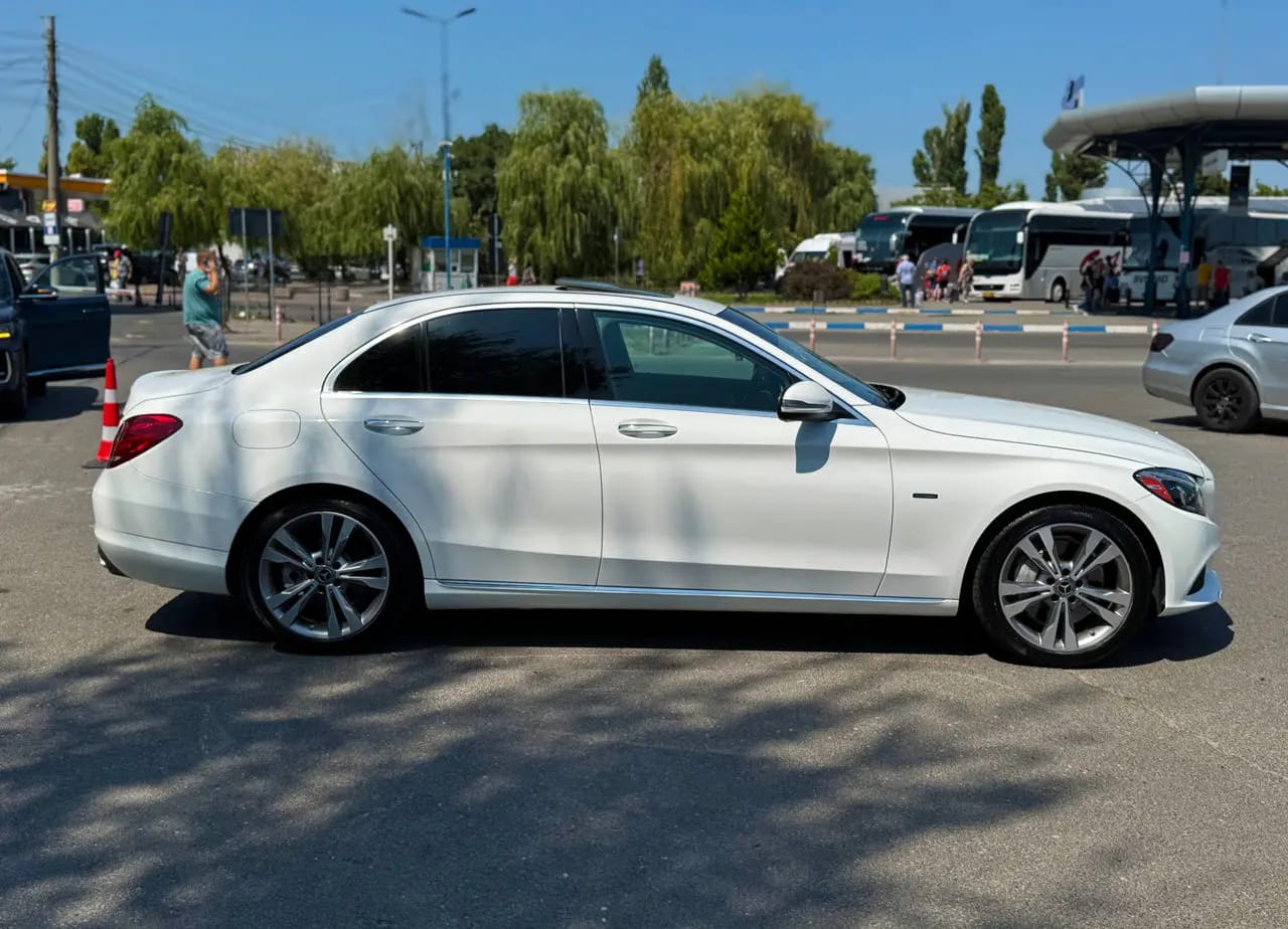 Mercedes-Benz C 220
