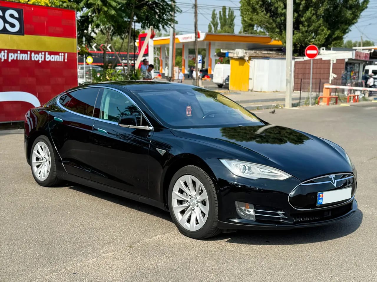 Tesla Model S