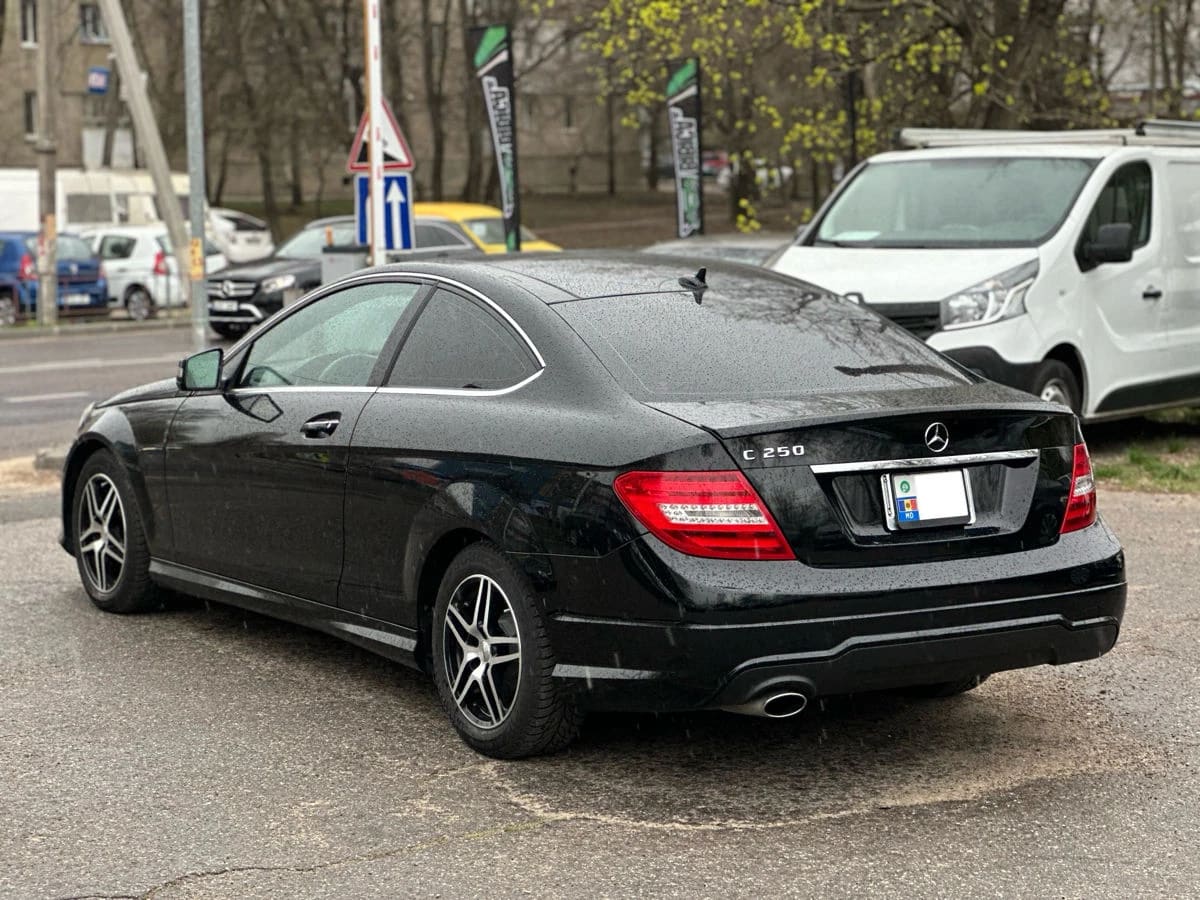 Mercedes-Benz C 200