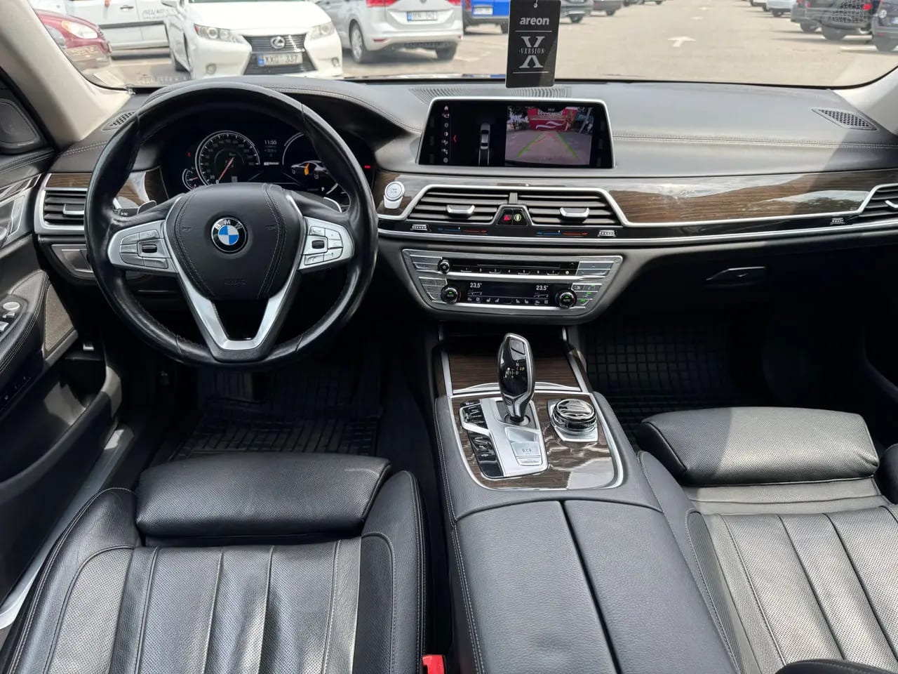 BMW 730