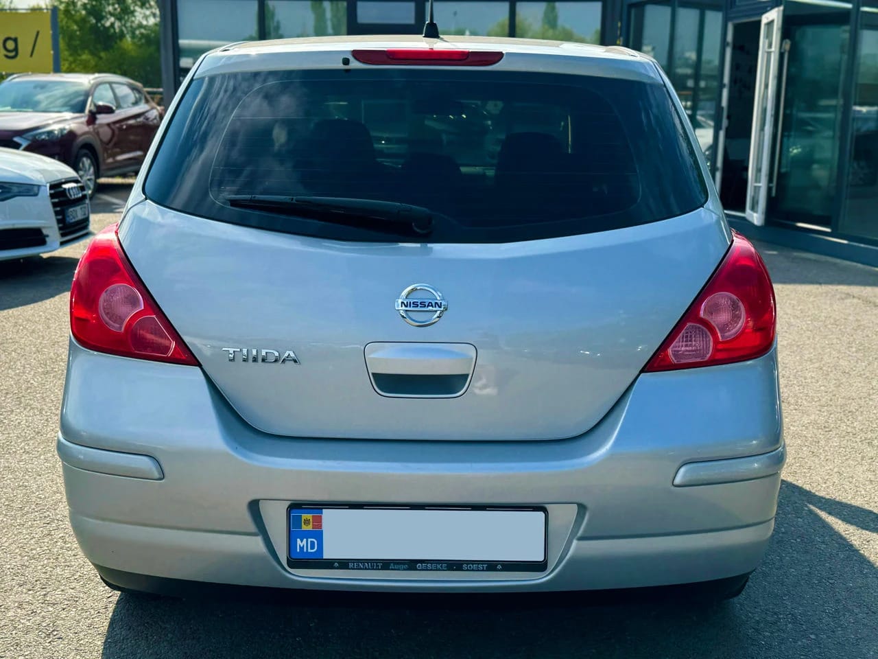 Nissan Tiida