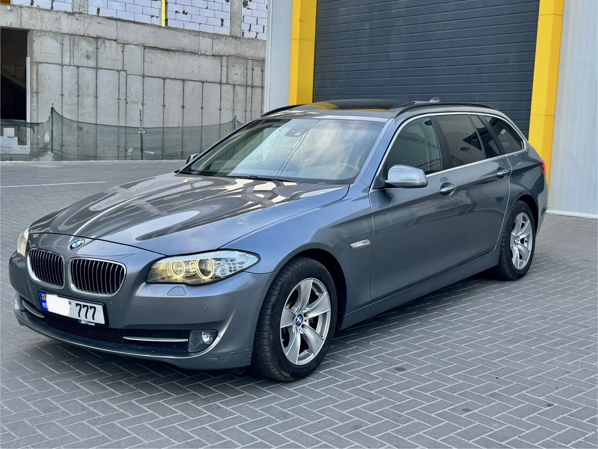 BMW 530