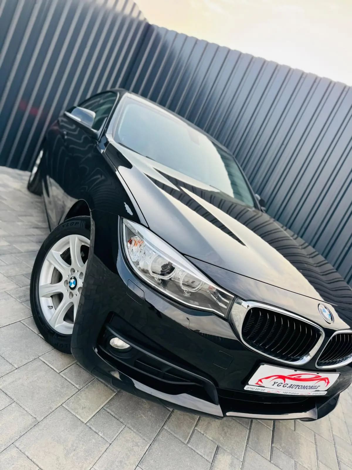 BMW 320