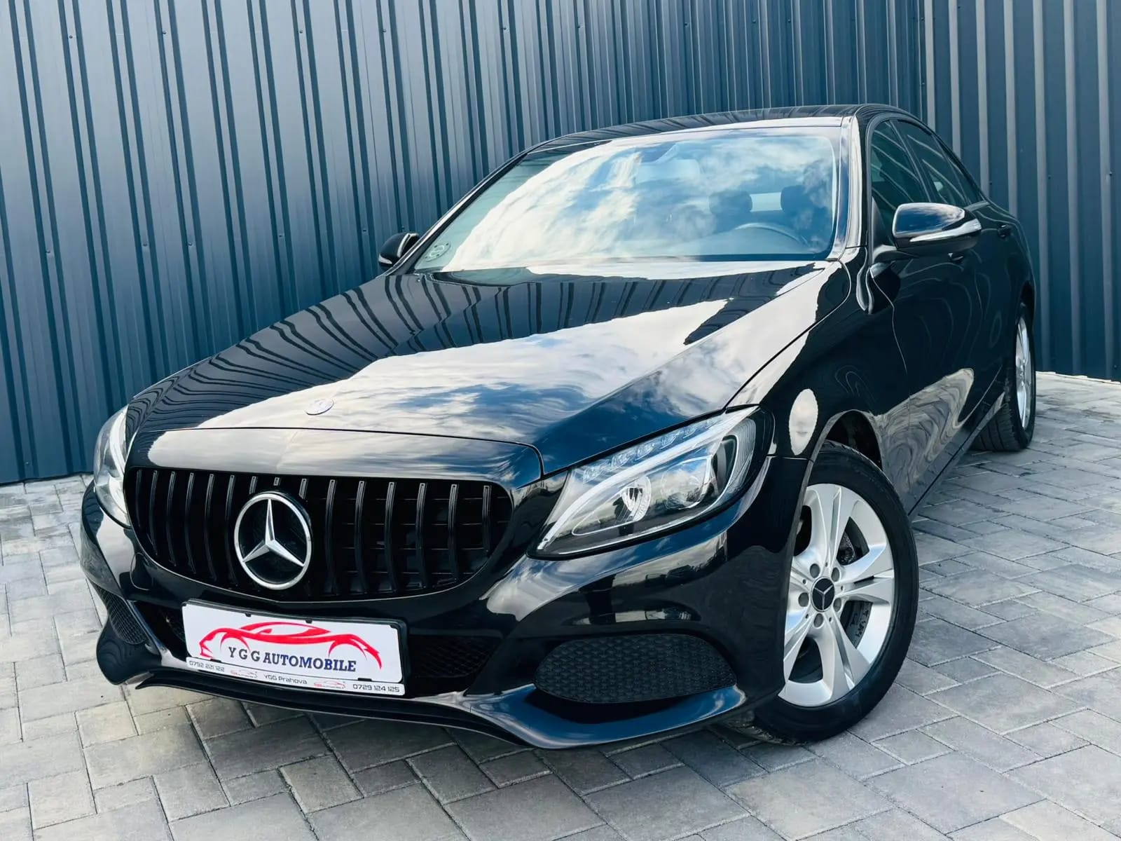 Mercedes-Benz C 220