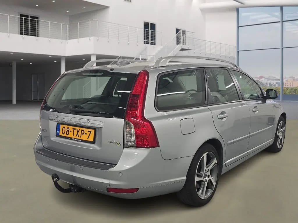 Volvo V50
