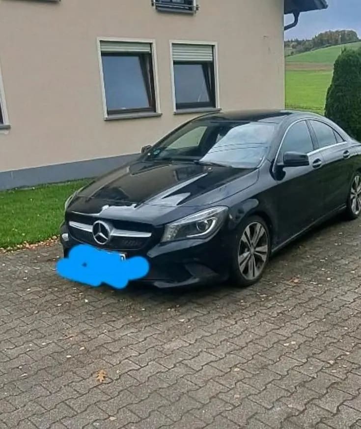 Mercedes-Benz CLA 220