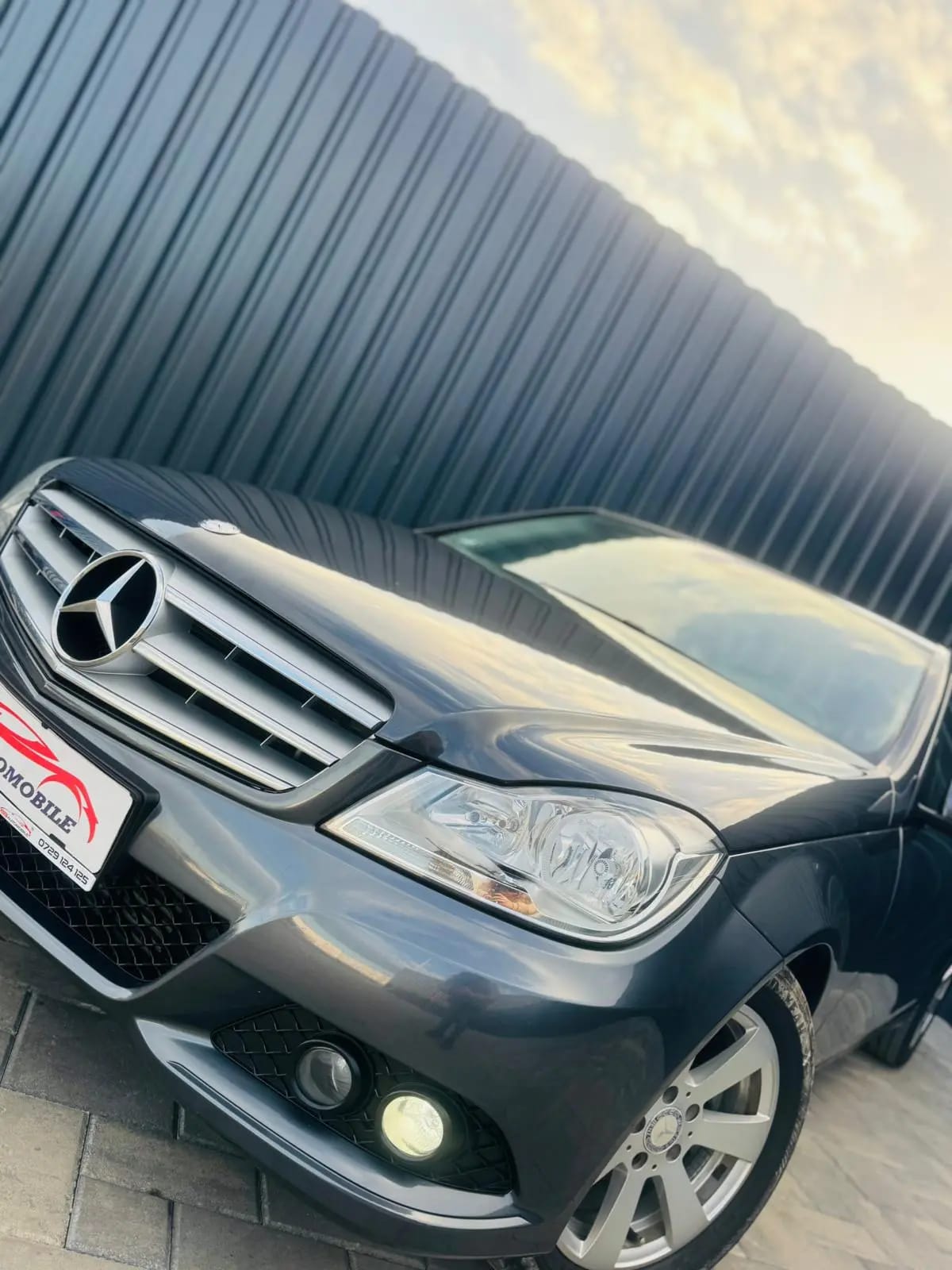 Mercedes-Benz C 200