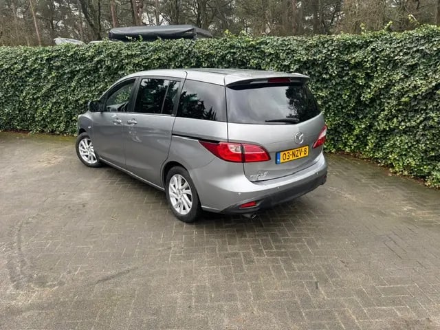 Mazda 5