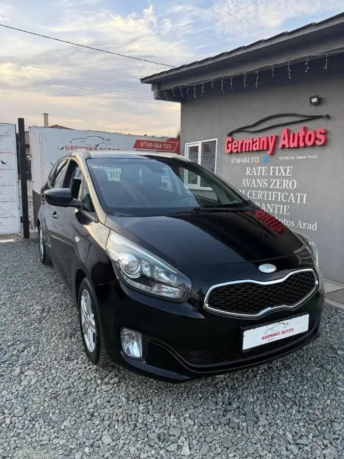 Kia Carens
