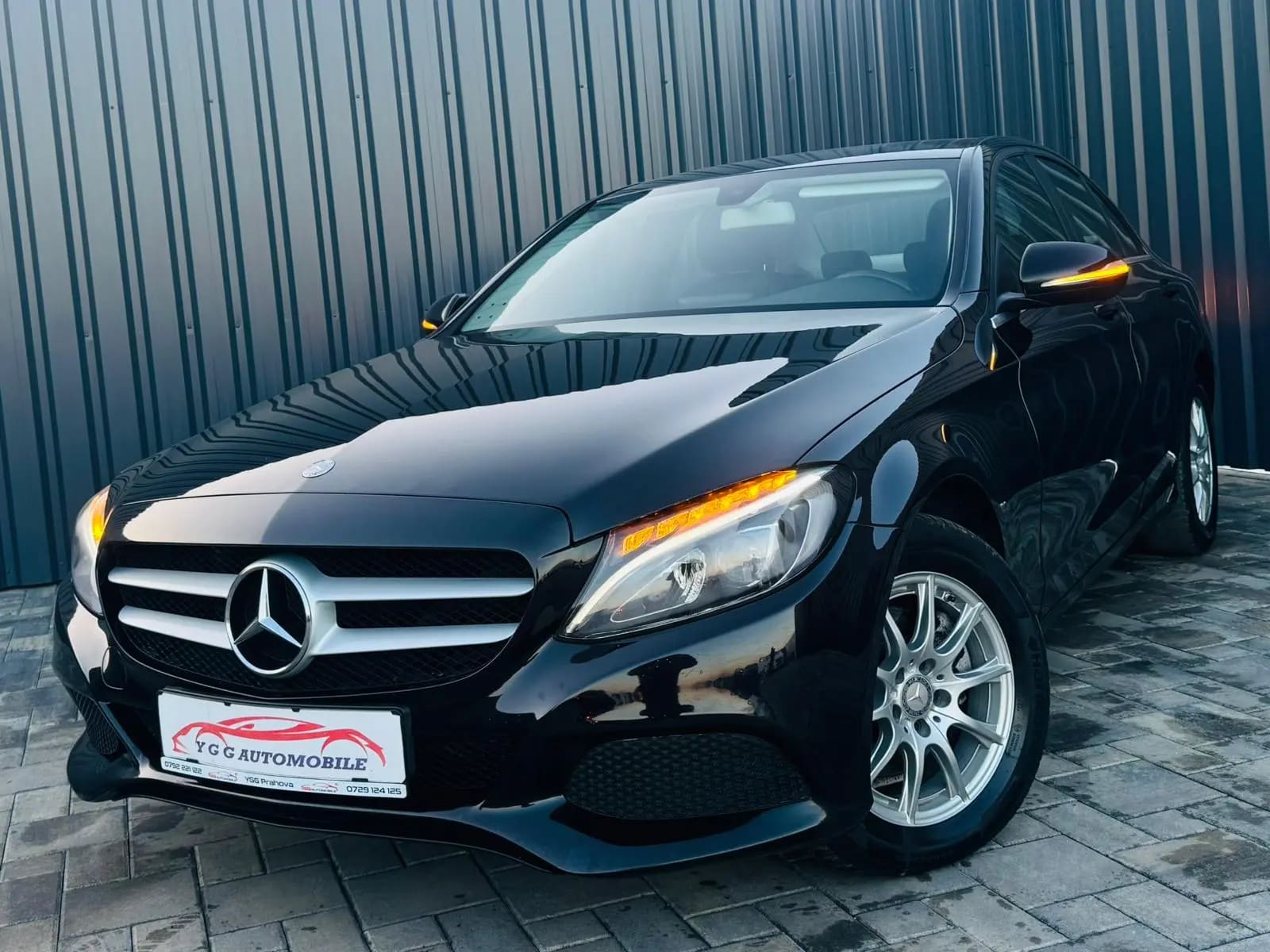 Mercedes-Benz C 220