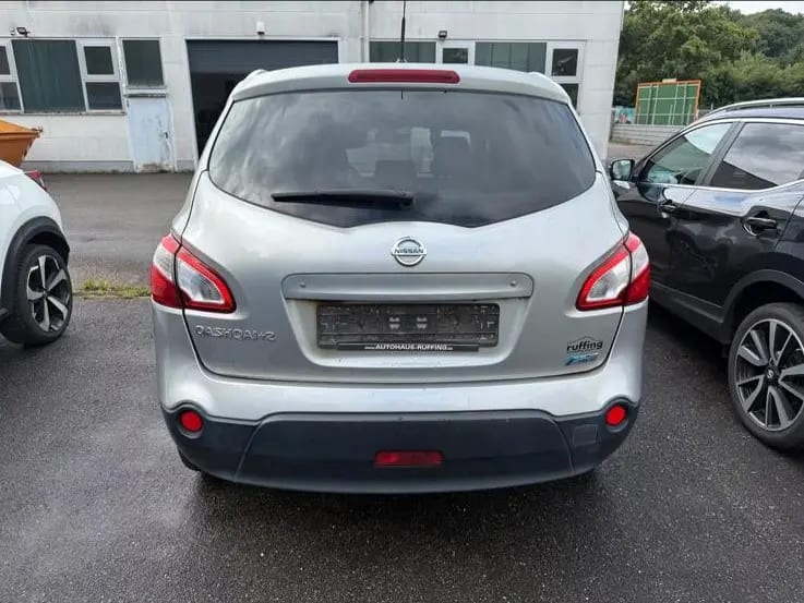 Nissan Qashqai+2