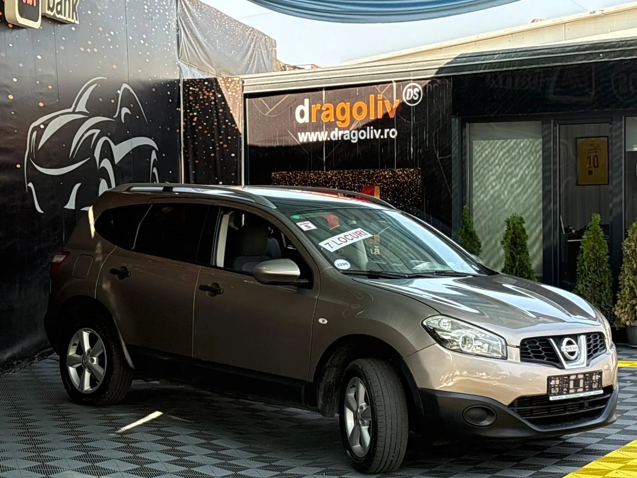 Nissan Qashqai+2