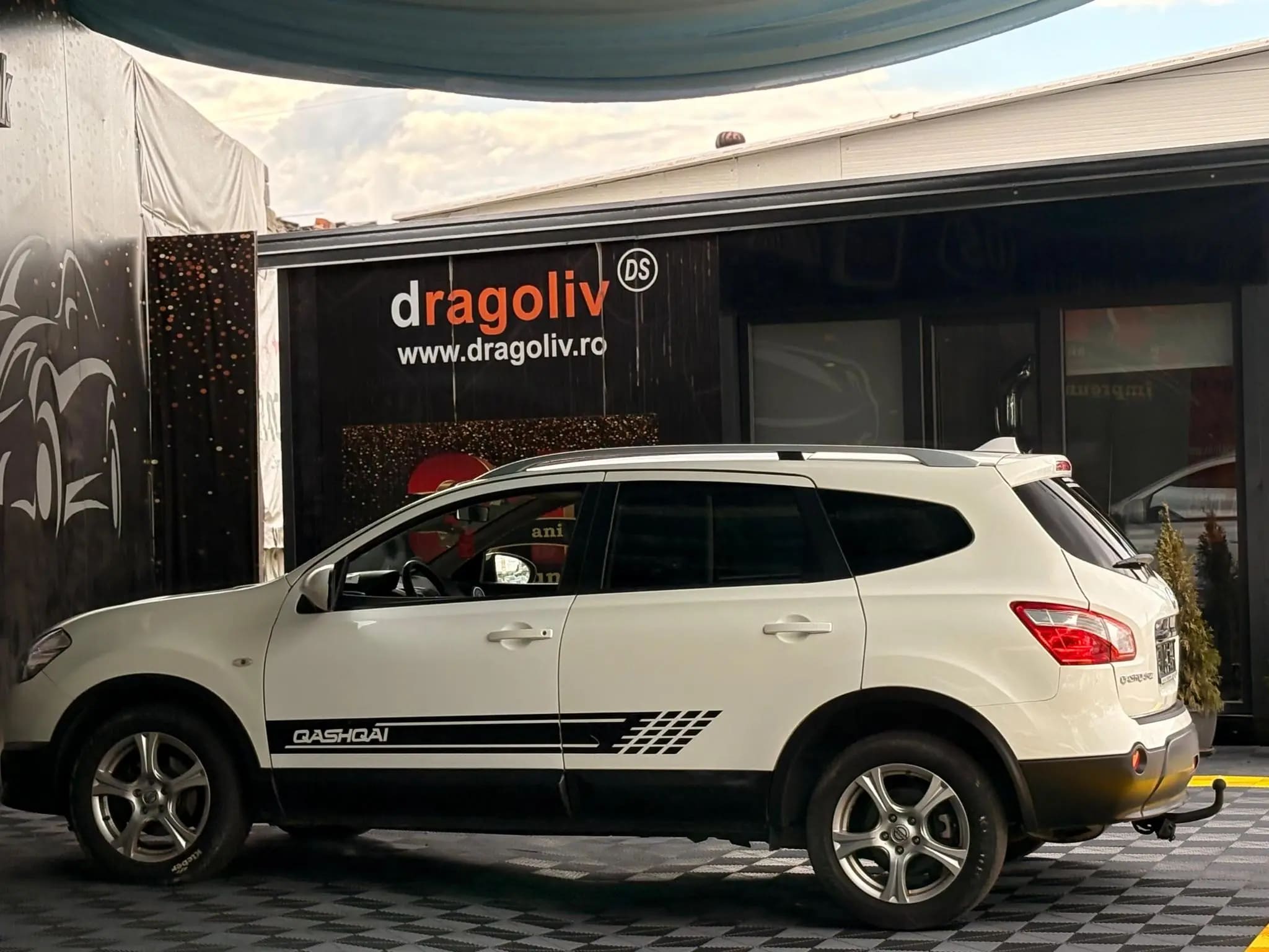 Nissan Qashqai+2