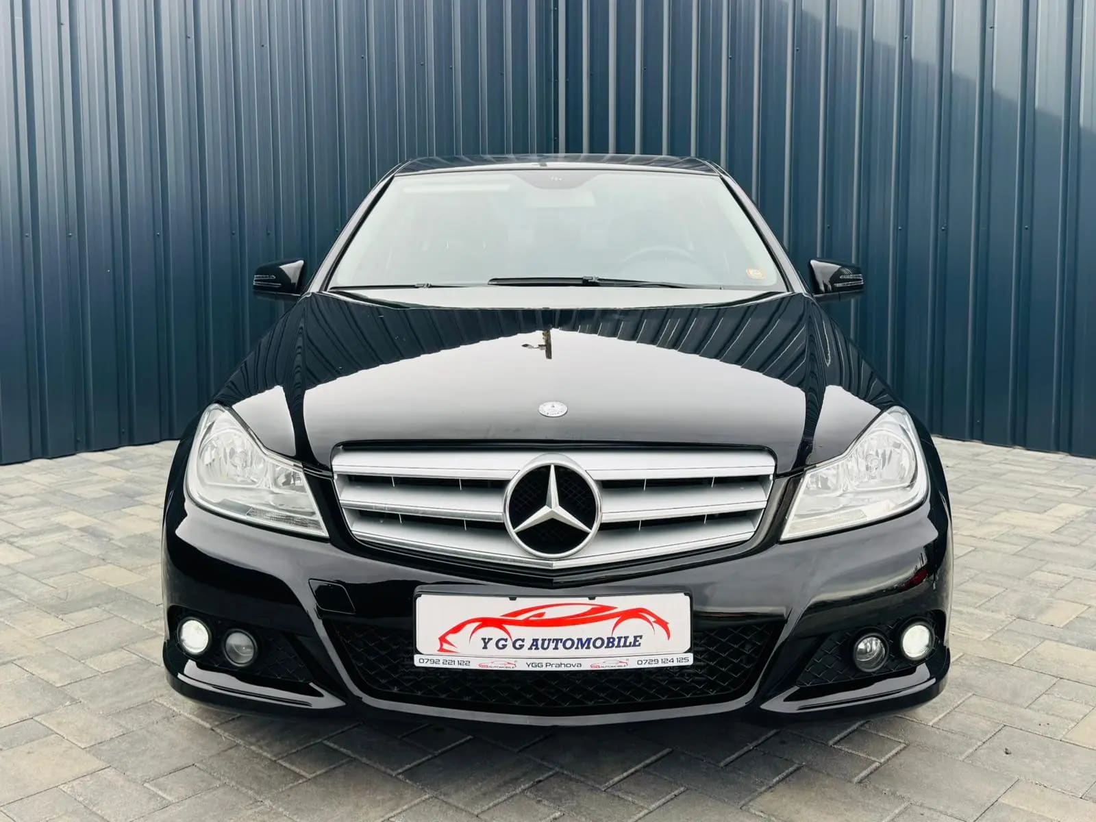 Mercedes-Benz C 220
