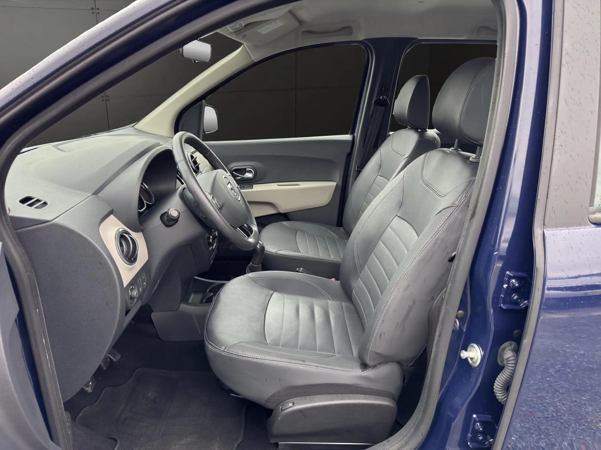 Dacia Lodgy