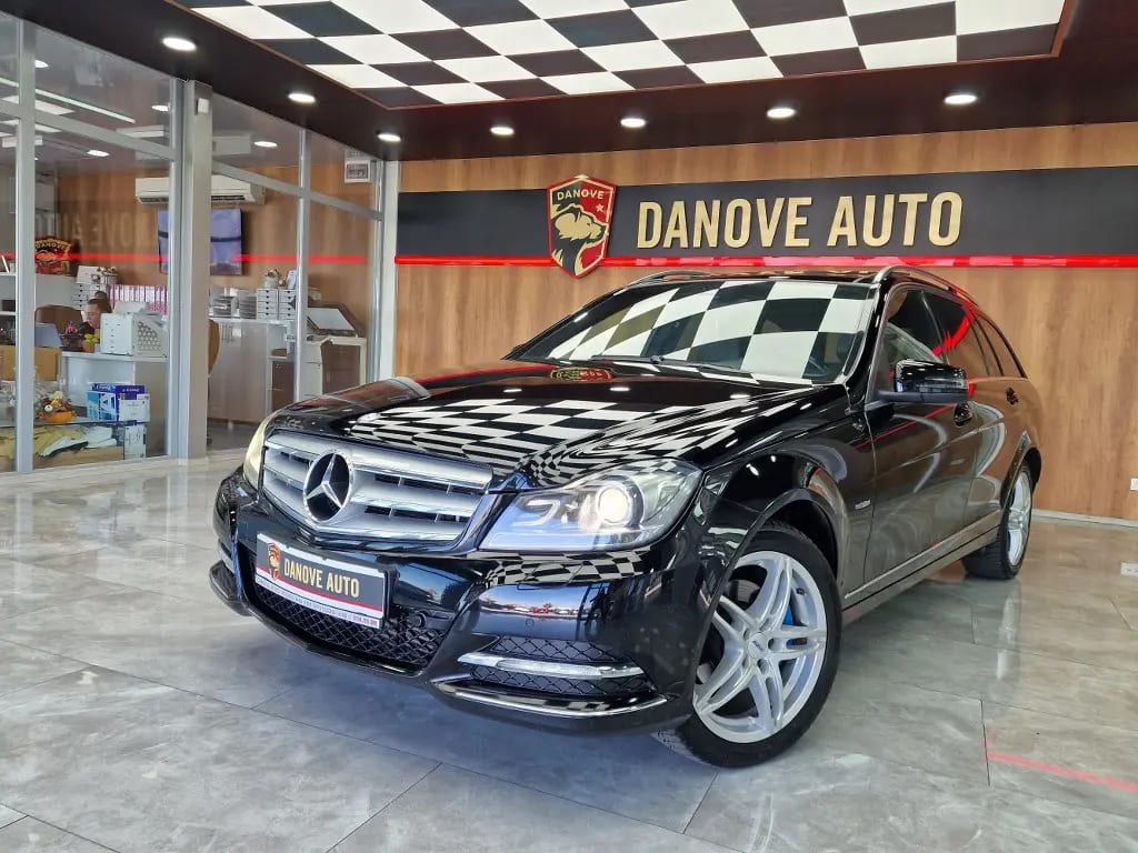 Mercedes-Benz C 220