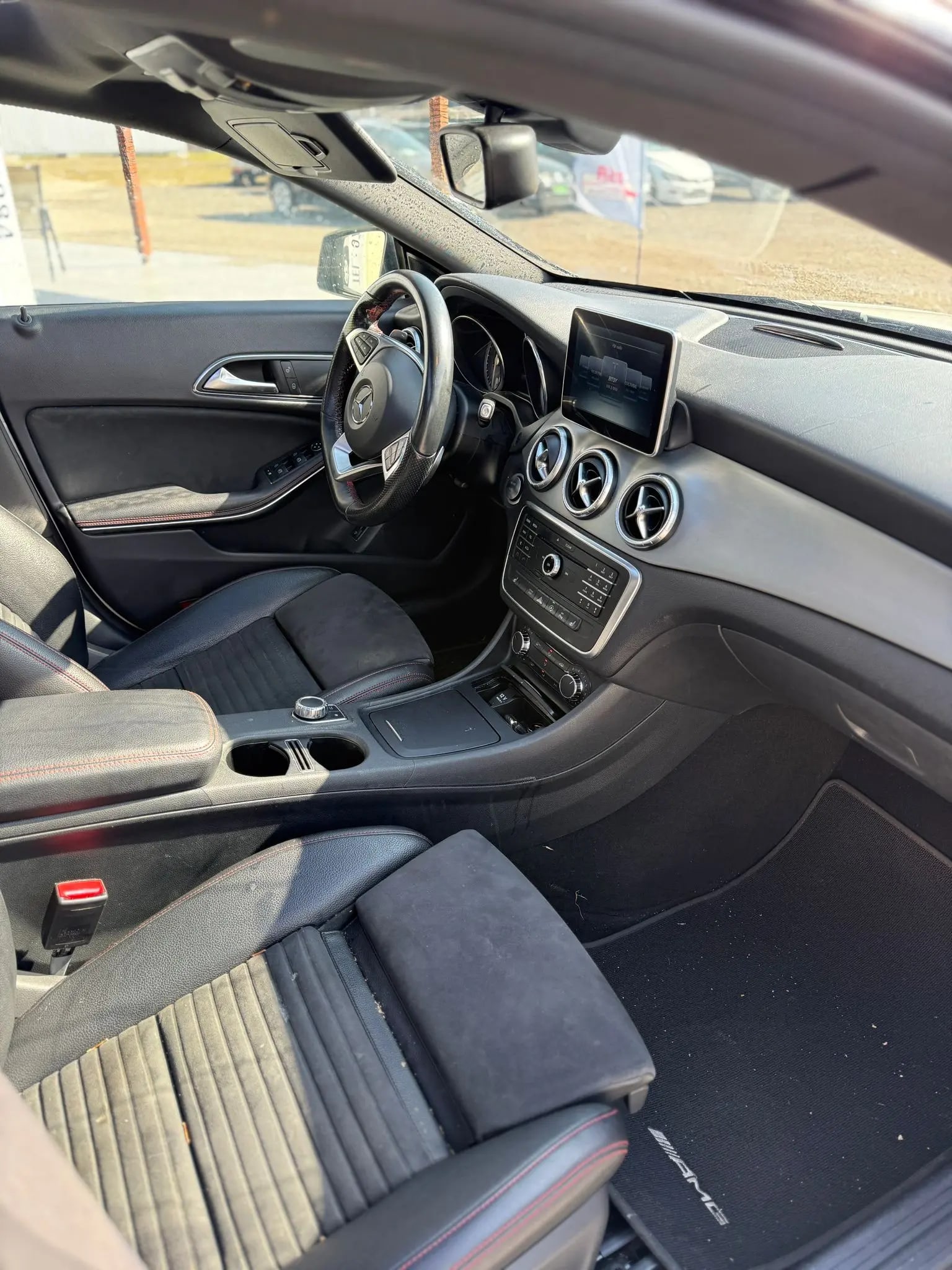 Mercedes-Benz CLA 180