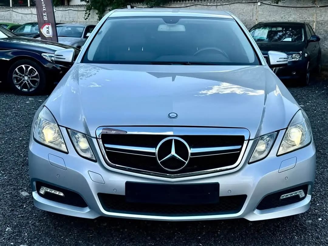 Mercedes-Benz E 200