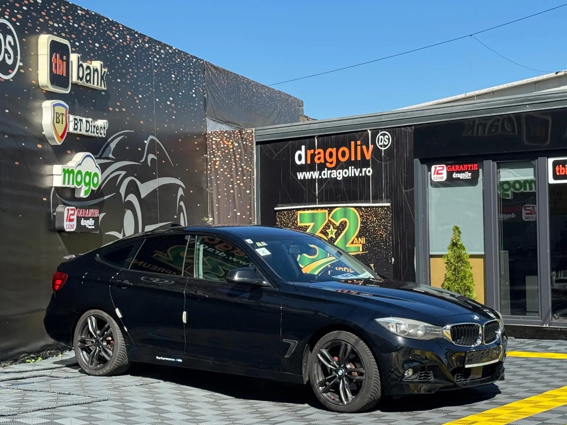 BMW 320