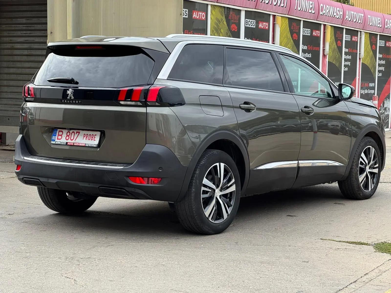 Peugeot 5008