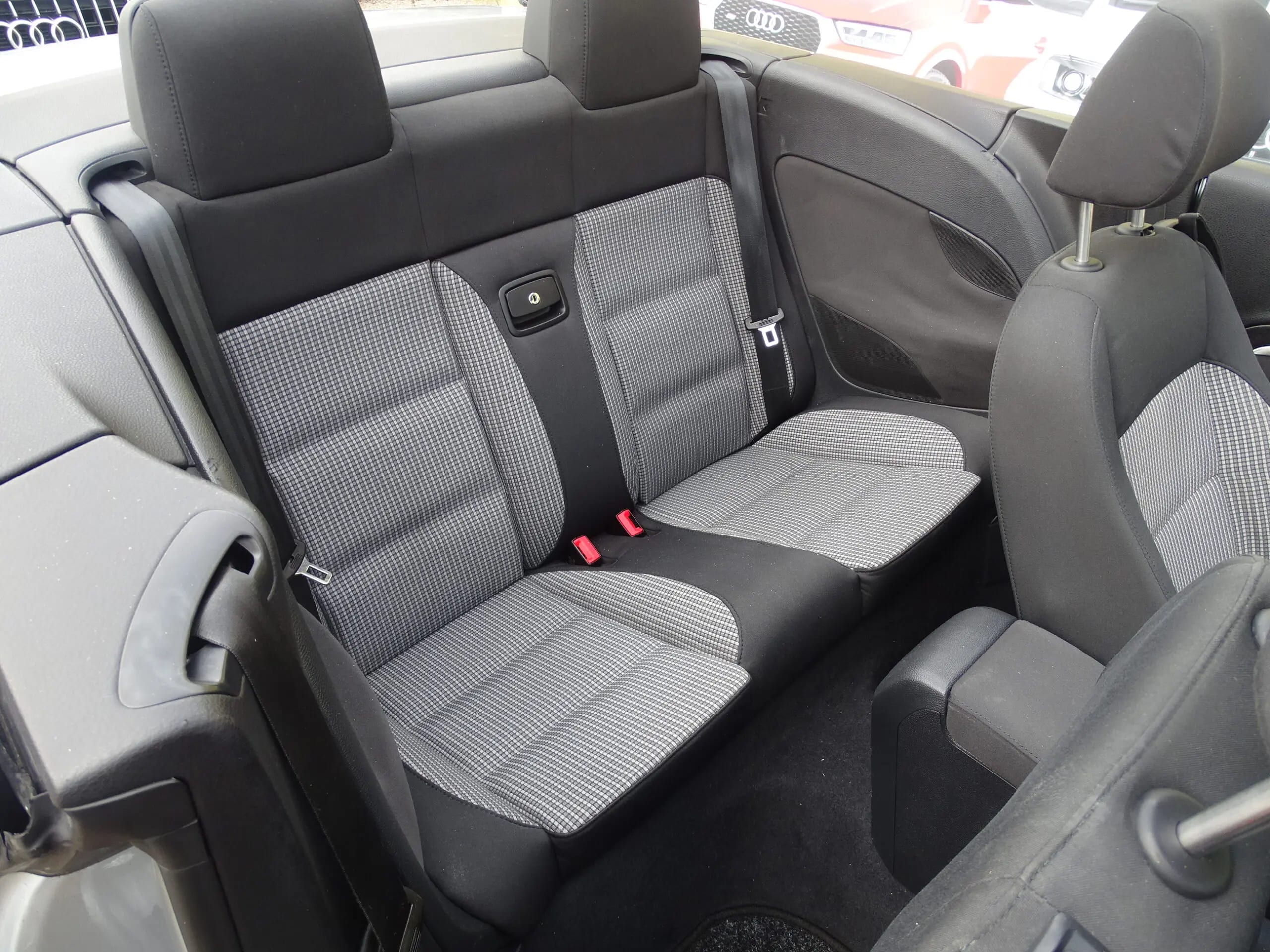 Volkswagen Eos