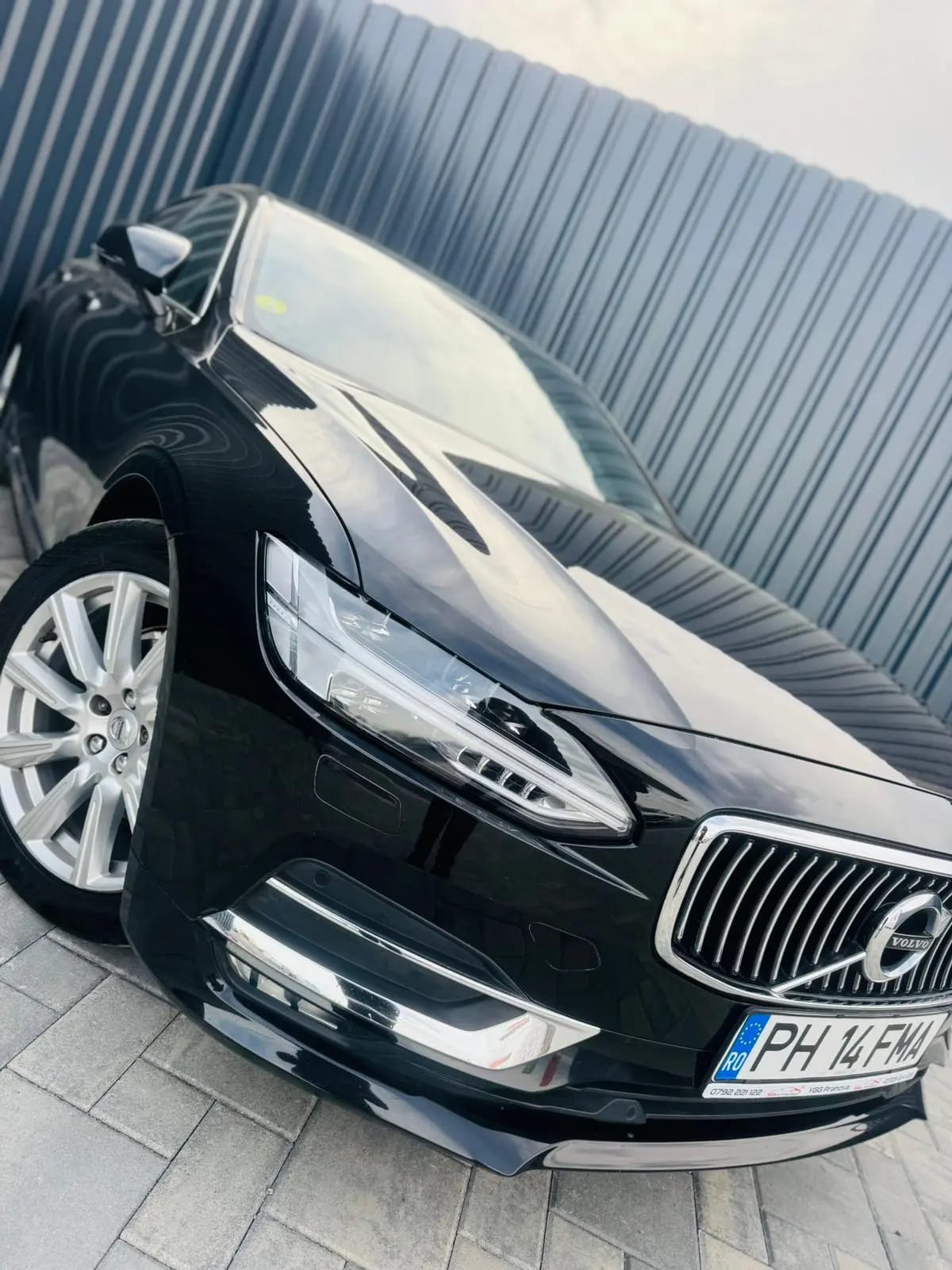 Volvo S90