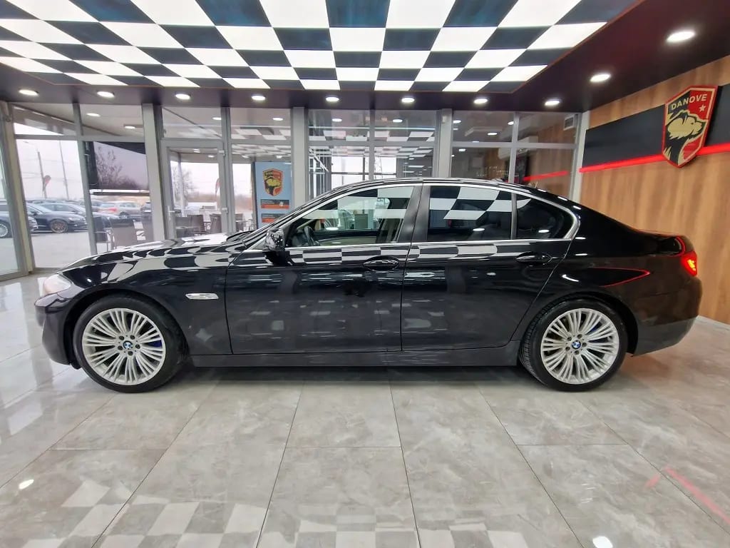 BMW 520