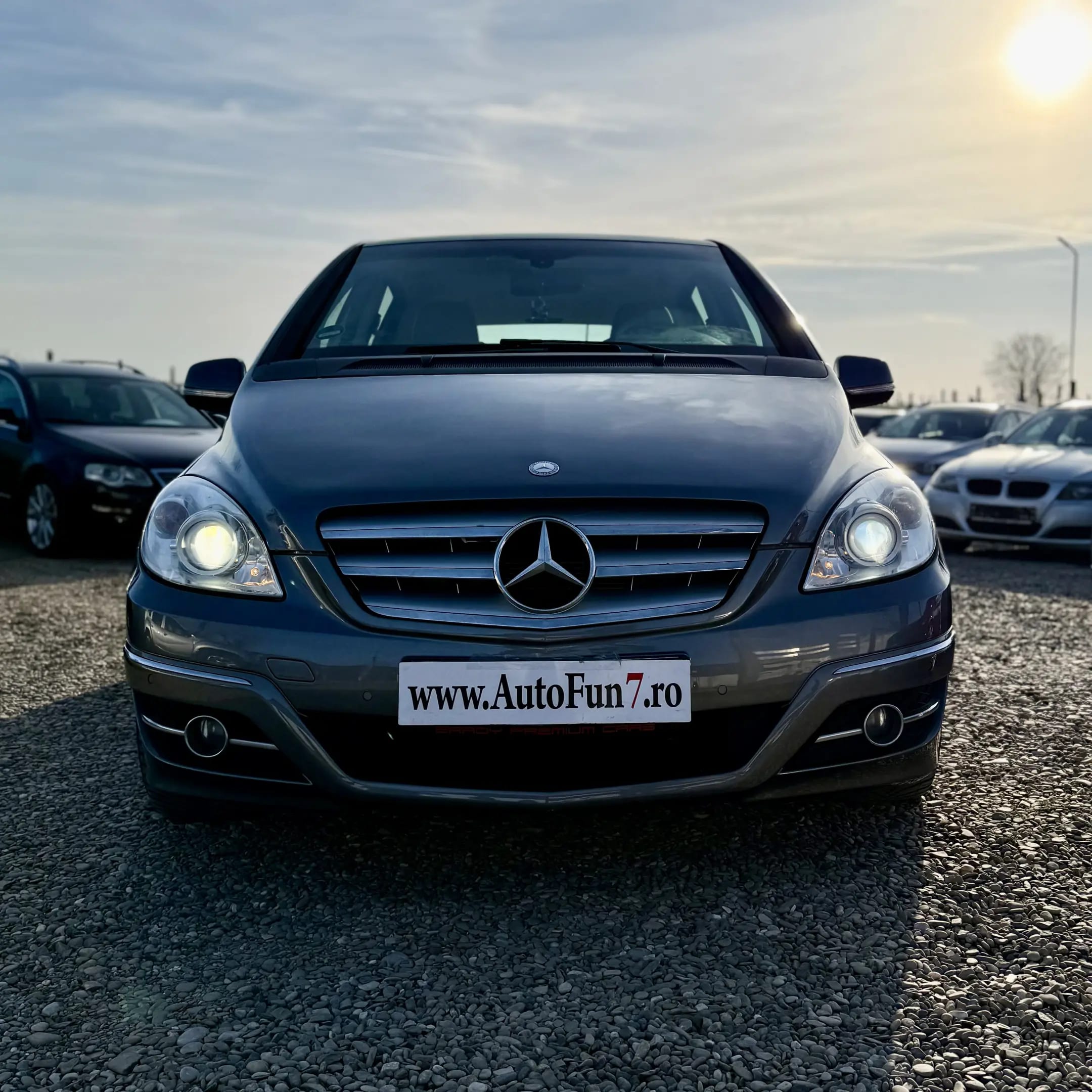Mercedes-Benz B 200