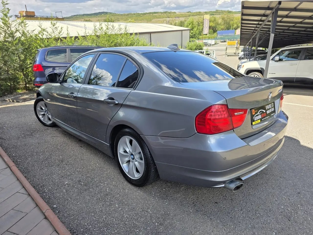 BMW 320
