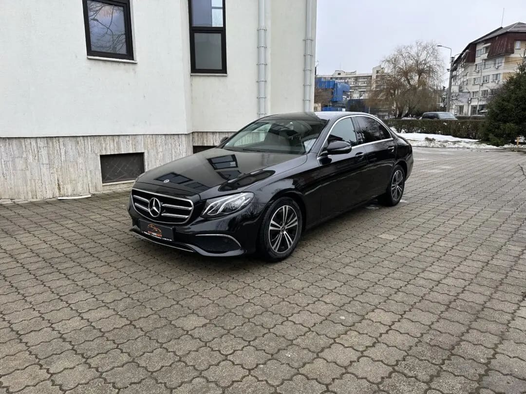 Mercedes-Benz E 220