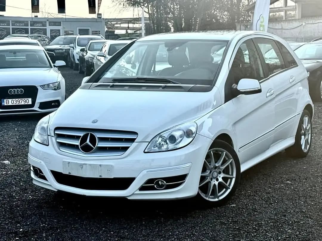Mercedes-Benz B 200