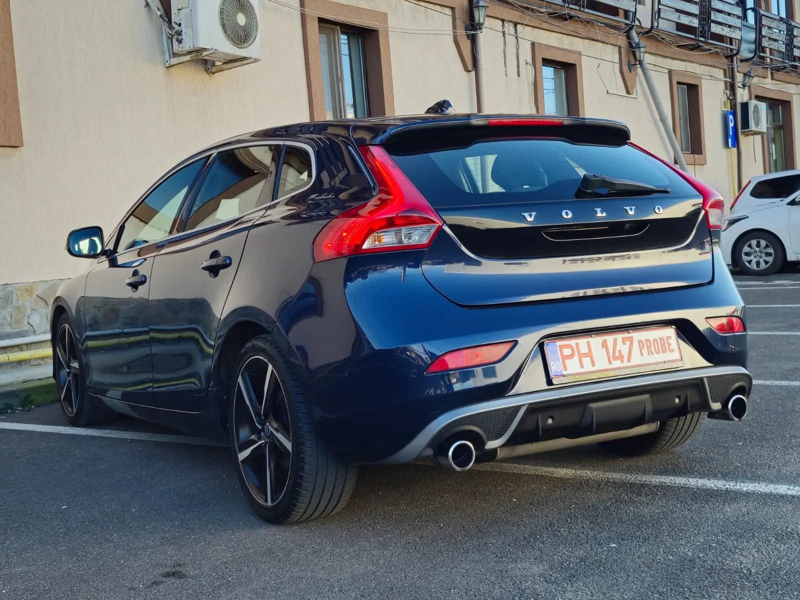 Volvo V40