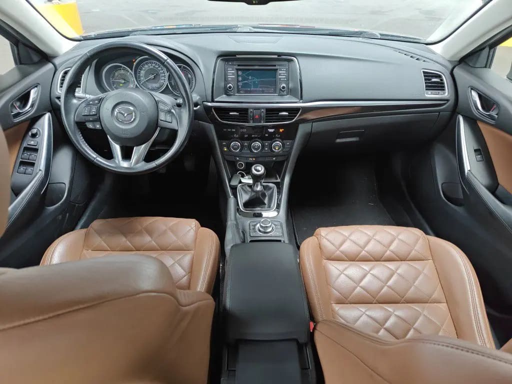 Mazda 6