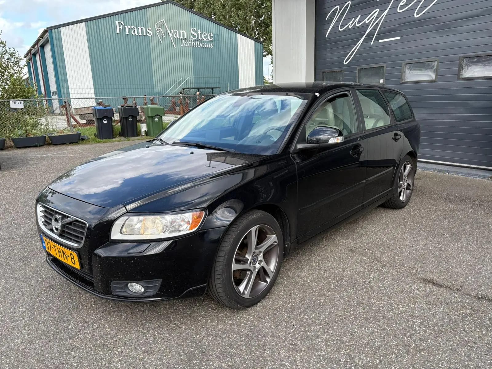 Volvo V50