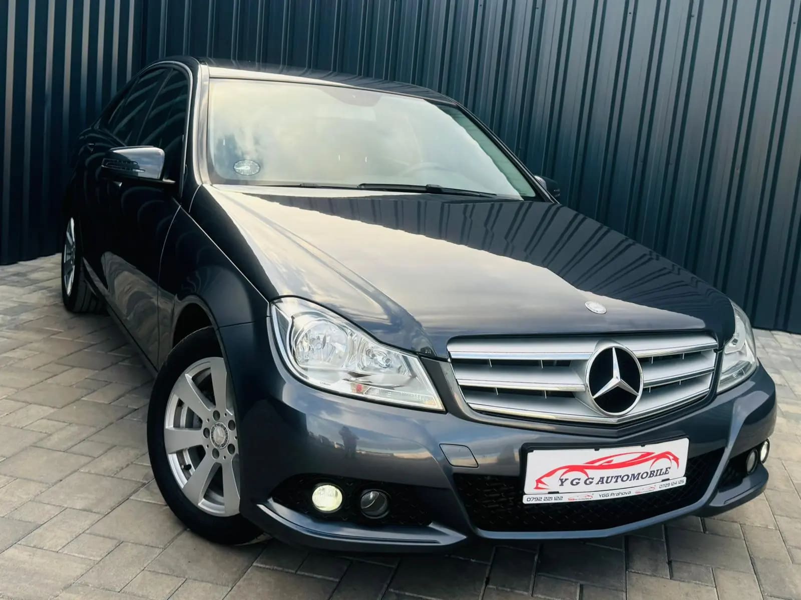Mercedes-Benz C 200