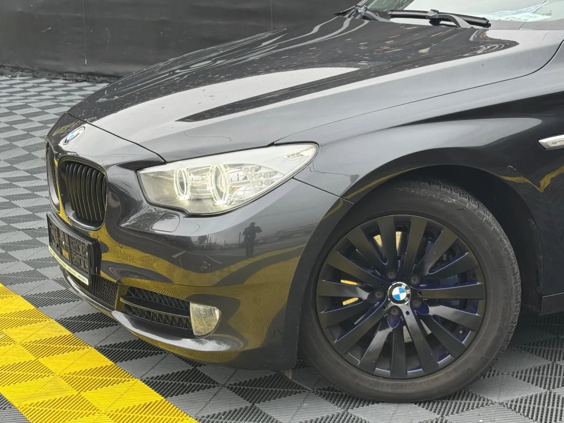 BMW 530
