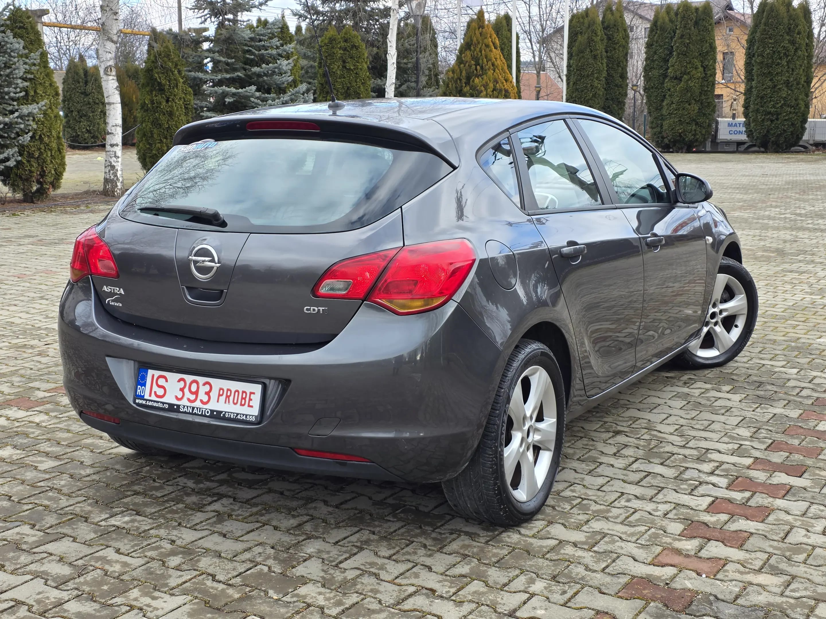 Opel Astra