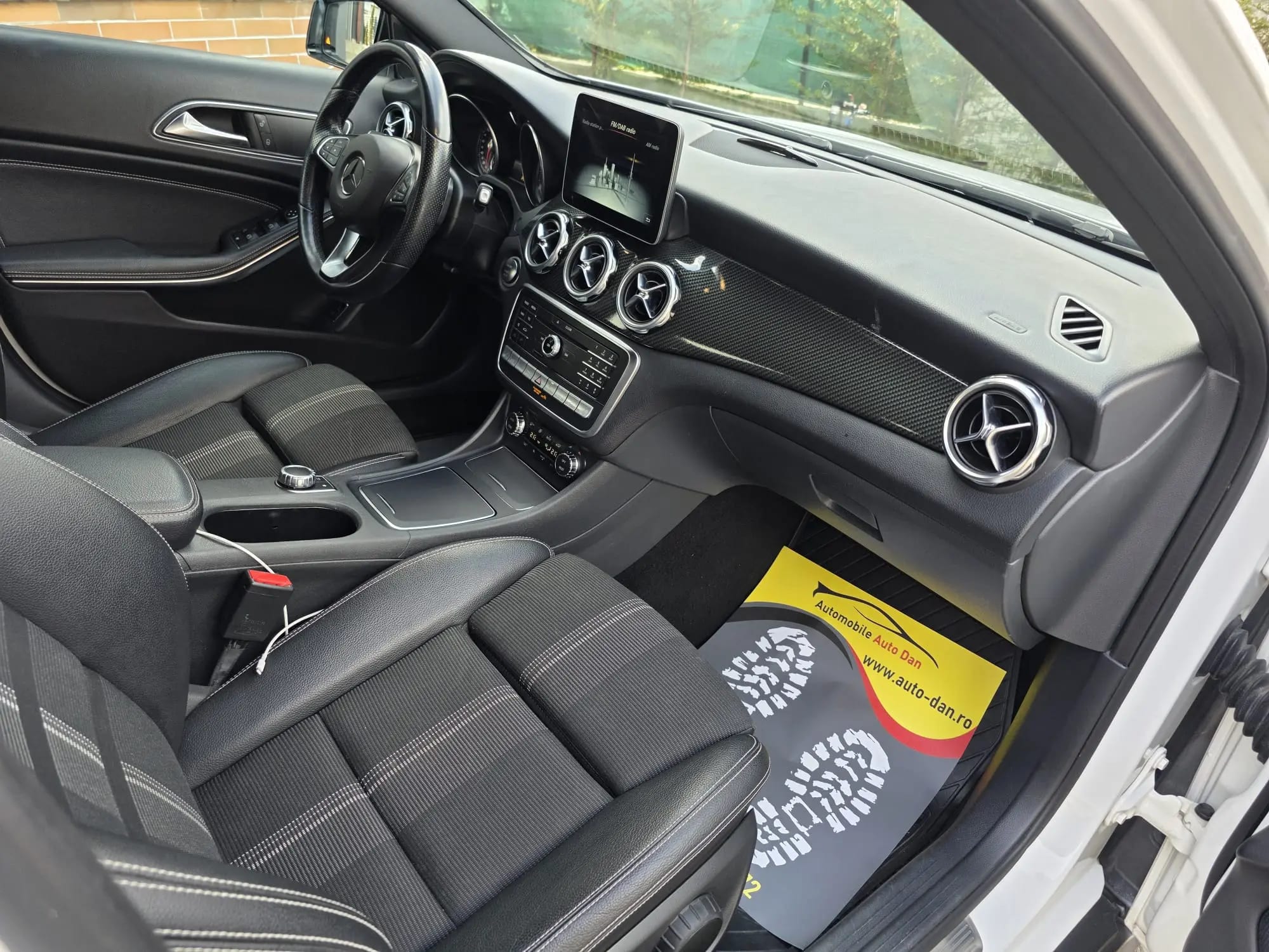 Mercedes-Benz GLA 220