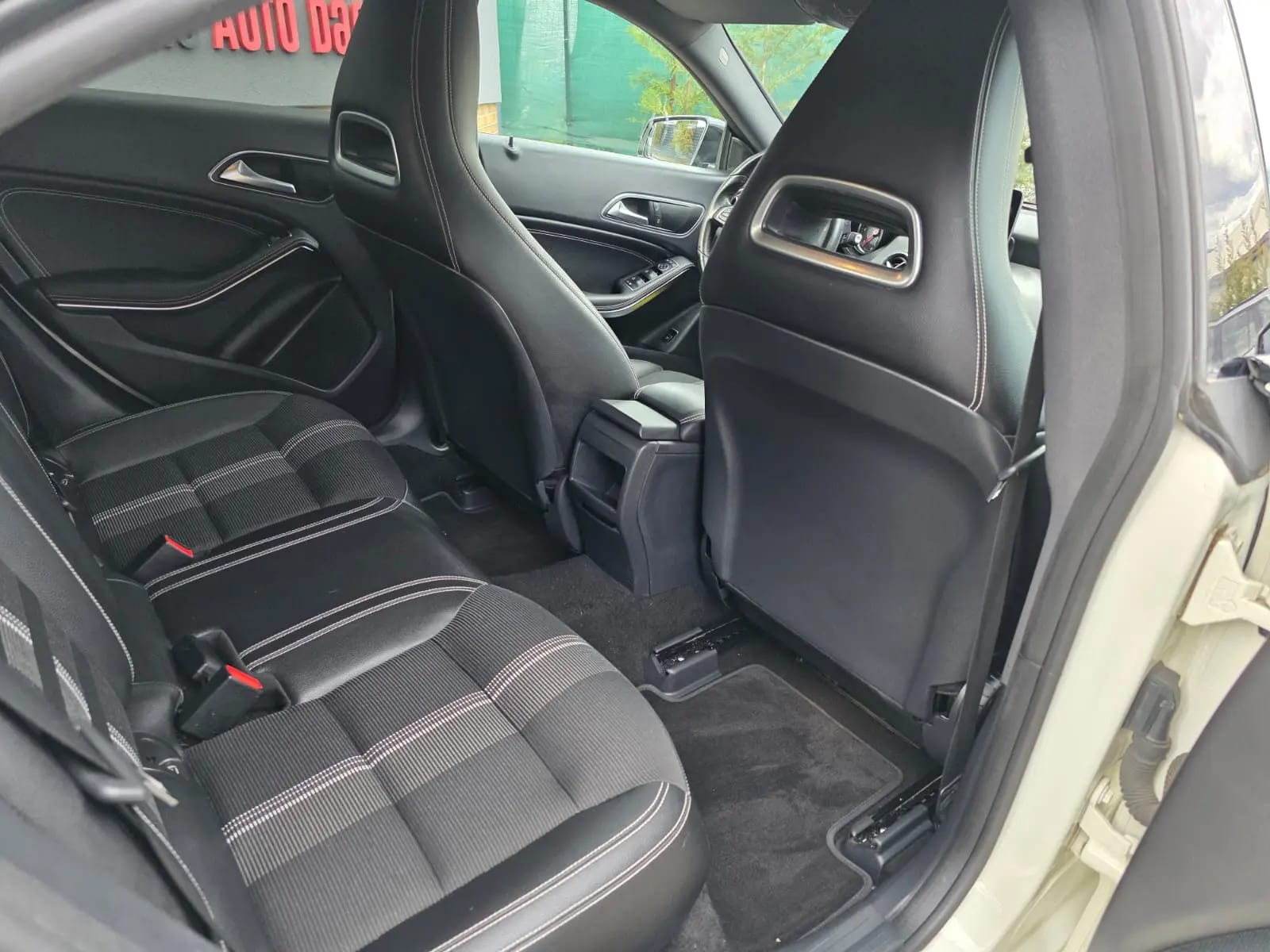 Mercedes-Benz CLA 220