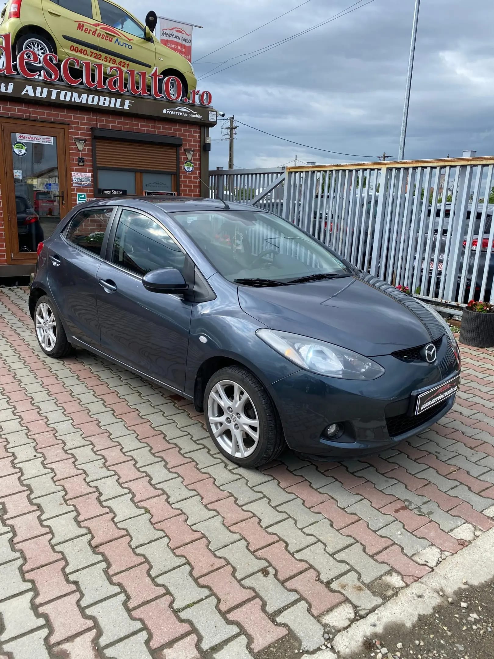 Mazda 2
