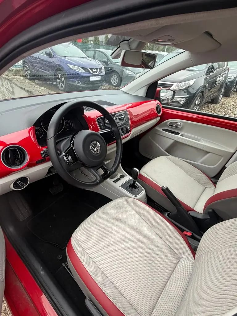 Volkswagen up!