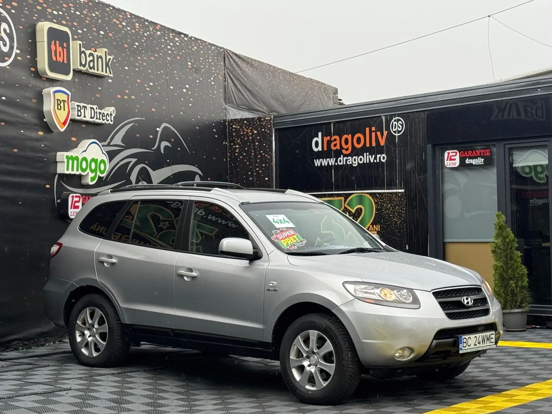 Hyundai SANTA FE