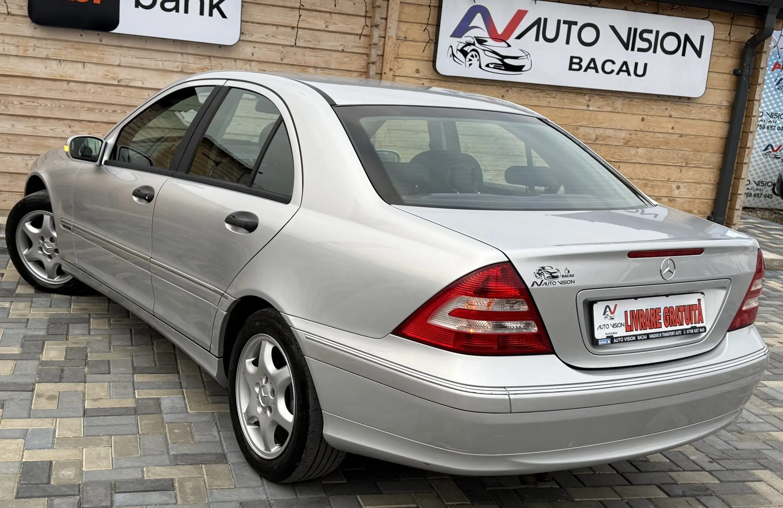 Mercedes-Benz C 180