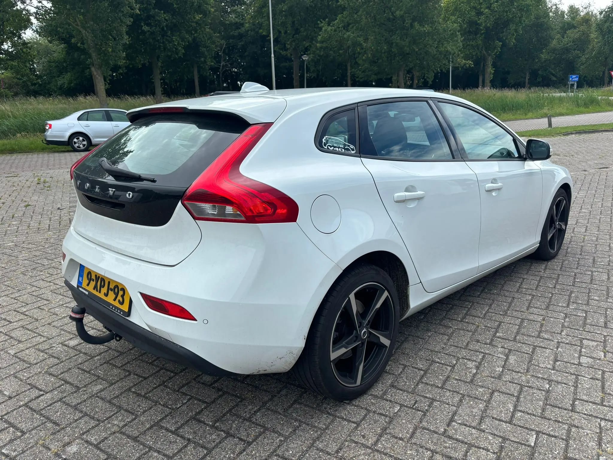 Volvo V40