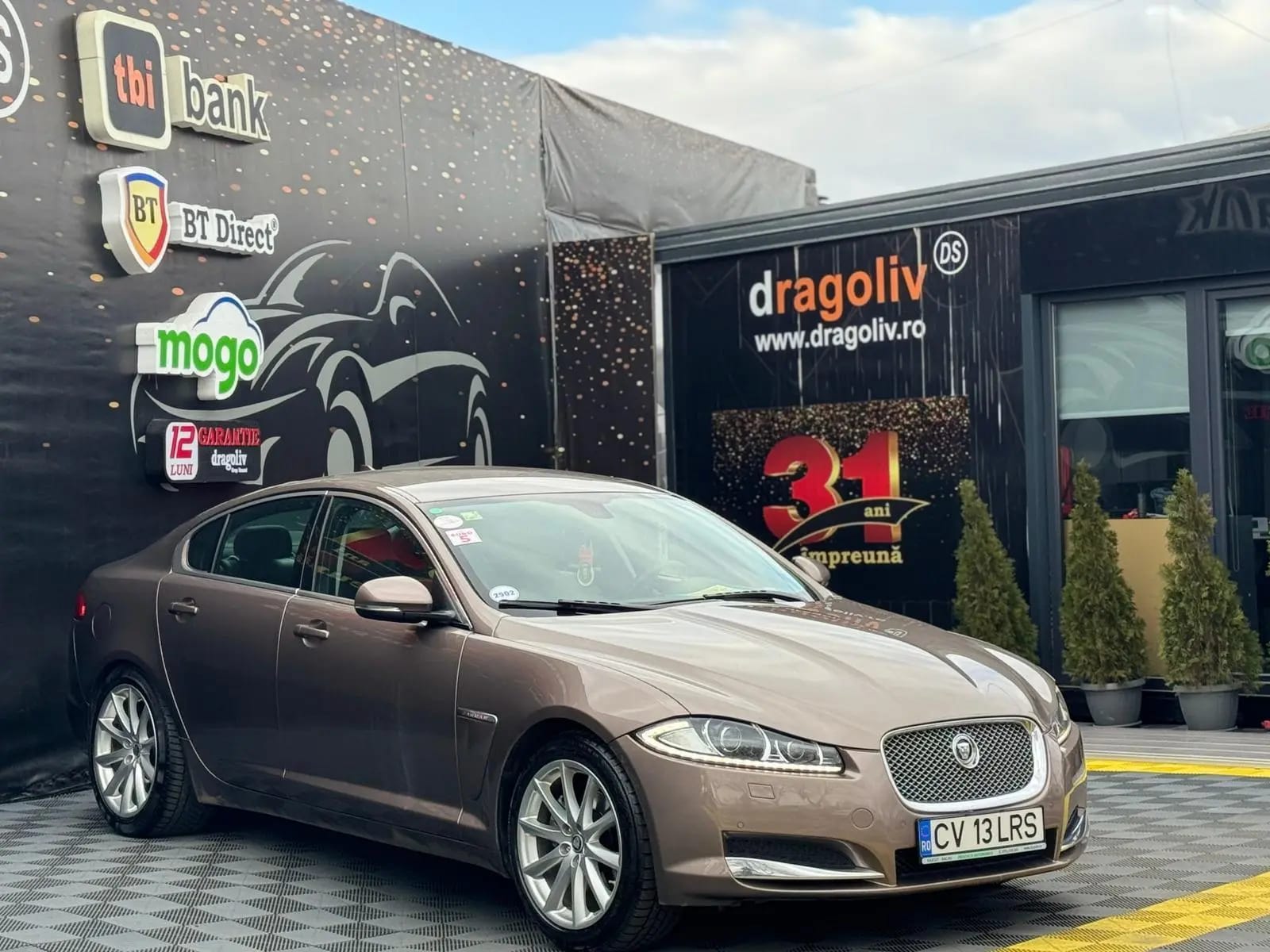 Jaguar XF