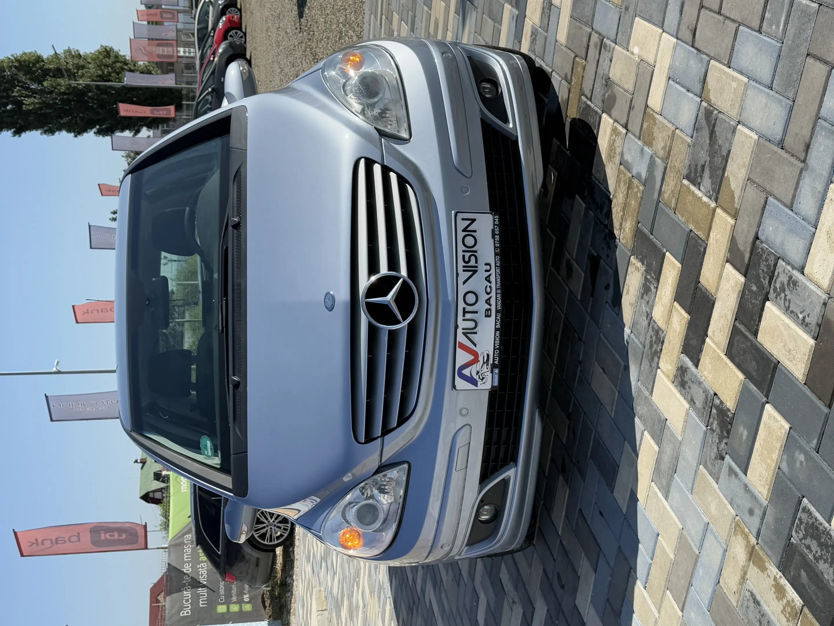 Mercedes-Benz B 200