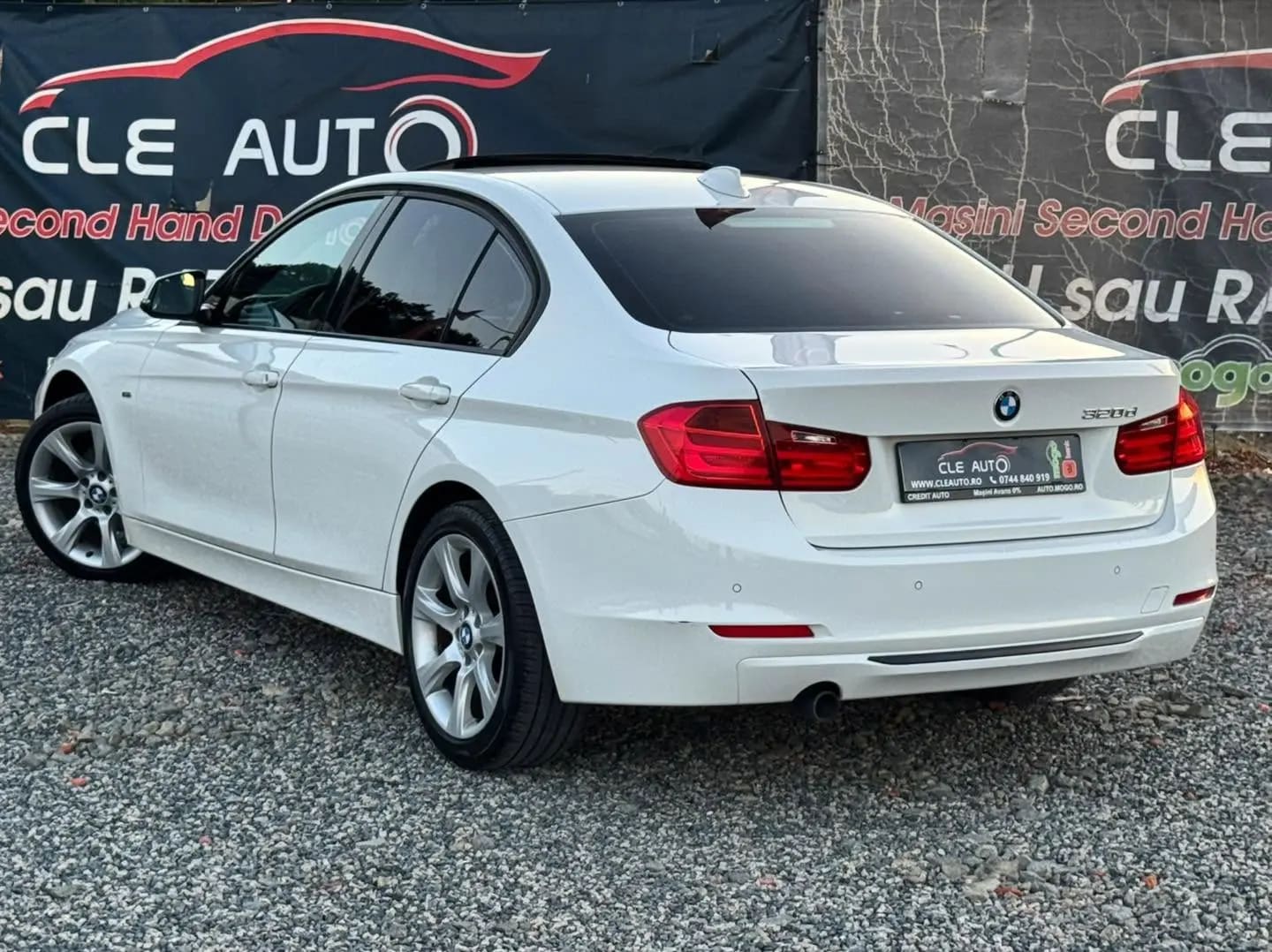 BMW 320